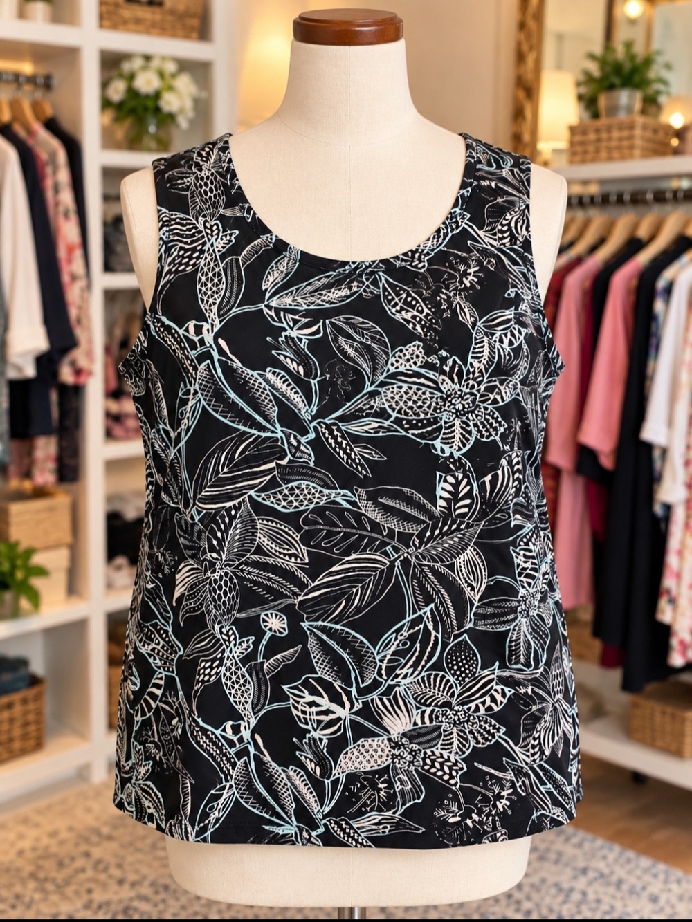 Bylyse 1X Black Botanical Floral Print Sleeveless Stretch Top